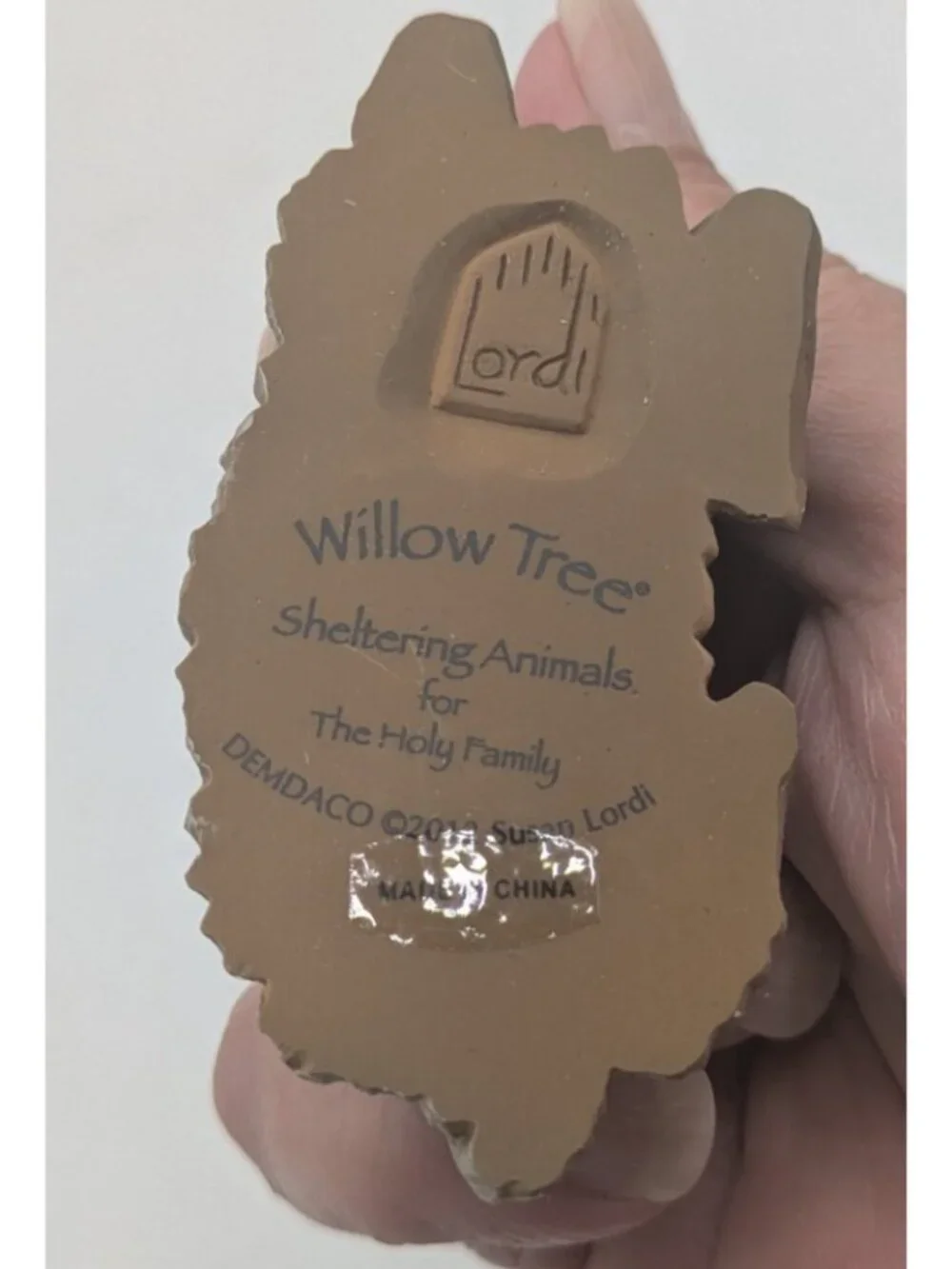 Wllow Tree Christmas Nativity Creche Sheltering Animals for the Holy Family 6 Pc